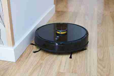 Realme TechLife Robot Vacuum, análisis: es posible deshacerse de las miguitas y el polvo sin pagar de más